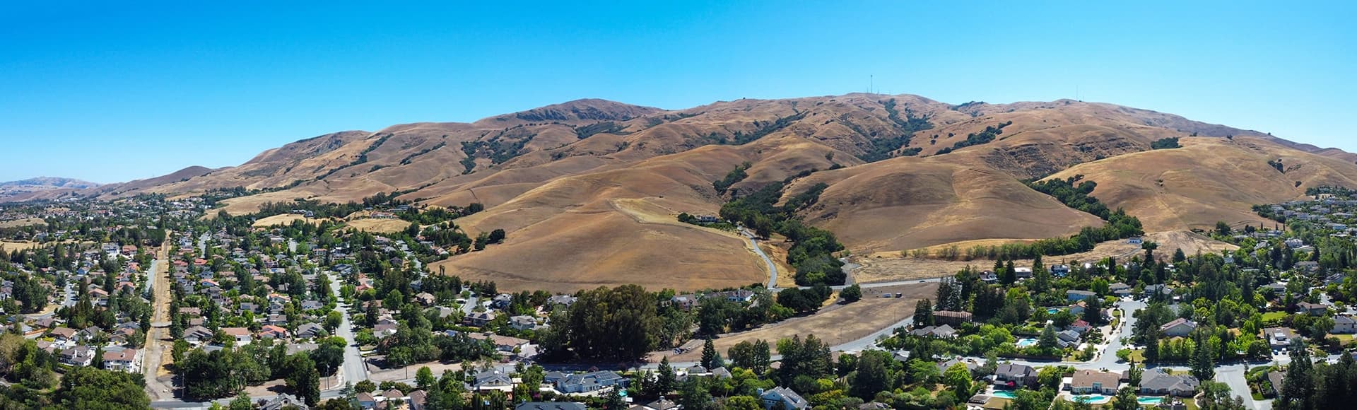 Panorama of the Mission Hills neighborhood in Fremont, California. Mission Peak is in the background.